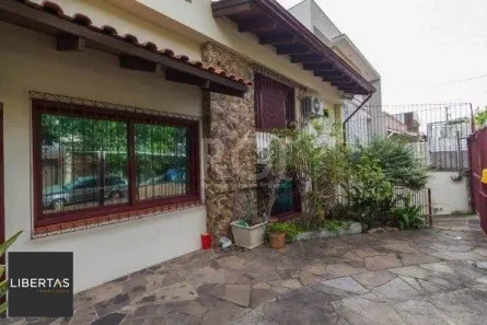 Casa com 4 Quartos à venda, 300m² no Chácara das Pedras, Porto Alegre