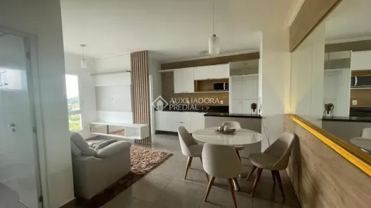 Apartamento com 2 Quartos para alugar, 52m² no Barnabé, Gravataí
