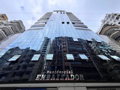 Apartamento com 3 Quartos à venda, 142m² no Meia Praia, Itapema