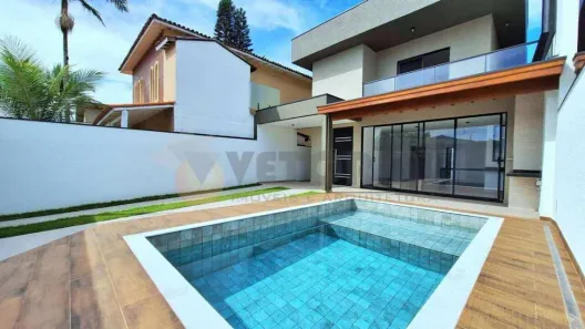 Sobrado com 4 Quartos à venda, 162m² no Balneário Copacabana, Caraguatatuba