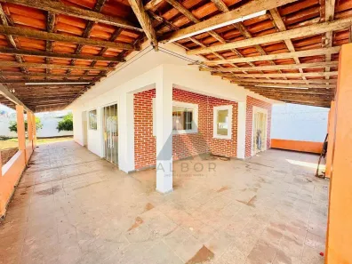 Fazenda/Sítio com 3 Quartos à venda, 250m² no Chapadinha, Itapetininga