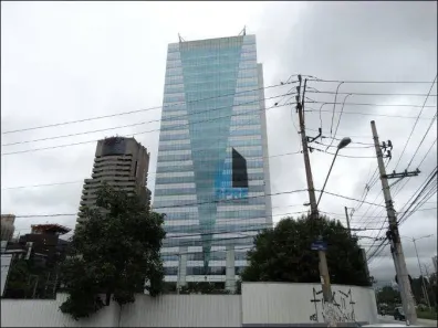 Prédio Comercial à venda, 136m² no Cidade Monções, São Paulo