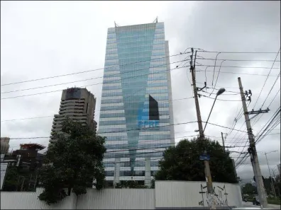 Prédio Comercial para venda ou aluguel, 136m² no Cidade Monções, São Paulo
