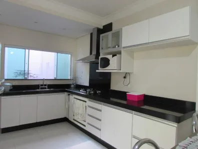 Casa com 3 Quartos à venda, 274m² no Parque Nova Carioba, Americana