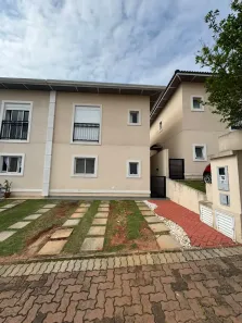 Casa de Condomínio com 3 Quartos para alugar, 100m² no Parque 9 de Julho, São Roque