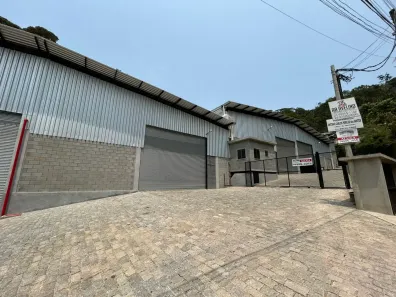 Galpão/Depósito/Armazém para alugar, 430m² no Meudon, Teresópolis