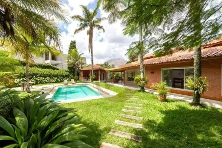 Casa de Condomínio com 5 Quartos à venda, 550m² no Palos Verdes, Carapicuíba