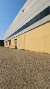 Sala Comercial para alugar, 2200m² no , Canas