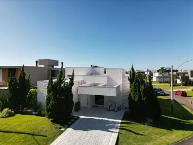 Sobrado com 5 Quartos à venda, 328m² no XANGRI-LÁ, Xangri-lá