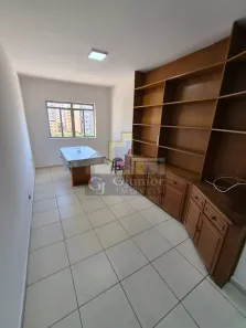 Apartamento com 3 Quartos para alugar, 80m² no Centro, Campinas
