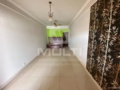 Casa com 3 Quartos à venda, 234m² no Brasil, Uberlândia