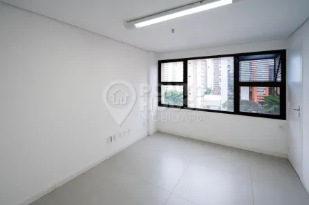 Ponto Comercial com 1 Quarto para alugar, 48m² no Moema, São Paulo