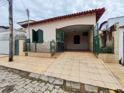 Casa com 6 Quartos à venda, 343m² no Goiás, Goiás