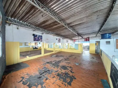 Ponto Comercial para alugar, 400m² no Sete de Abril, Salvador