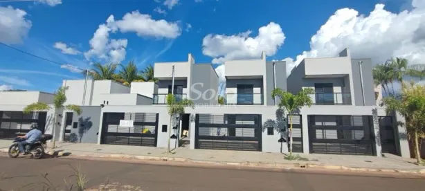 Sobrado com 3 Quartos à venda, 140m² no Jardim Colina, Uberlândia
