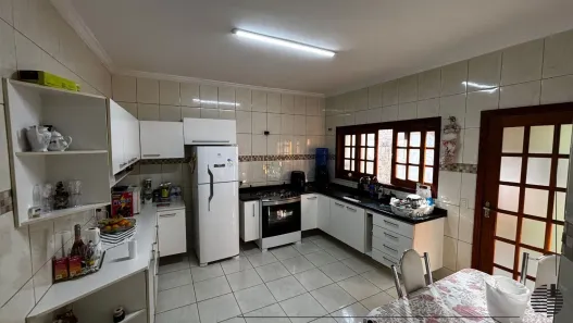 Casa com 2 Quartos à venda, 185m² no São Luiz, Itu