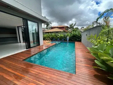 Sobrado com 5 Quartos para alugar, 358m² no Condomínio do Lago 2ª Etapa, Goiânia