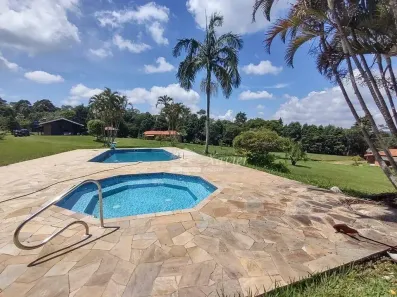 Fazenda/Sítio com 3 Quartos à venda, 265m² no Jardim Rene, São Roque