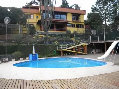 Casa com 10 Quartos à venda, 700m² no Pedro do Rio, Petrópolis