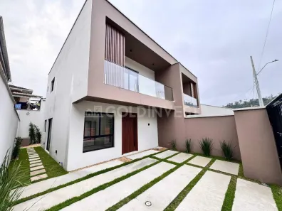 Casa com 3 Quartos à venda, 100m² no Centro II, Brusque