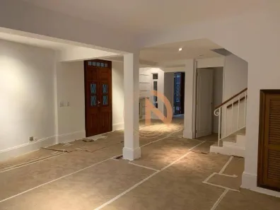 Casa de Condomínio com 5 Quartos à venda, 300m² no Jardim Paulistano, São Paulo