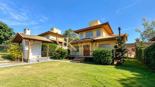 Casa com 2 Quartos à venda, 160m² no Rio Tavares, Florianópolis