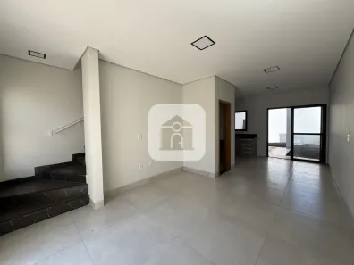 Casa com 3 Quartos à venda, 108m² no Novo Mundo, Uberlândia
