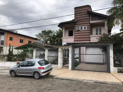 Casa com 4 Quartos à venda, 170m² no Santo Antônio, Criciúma
