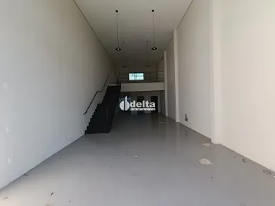 Ponto Comercial para alugar, 135m² no Santa Mônica, Uberlândia