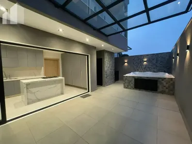 Casa com 4 Quartos à venda, 400m² no Centro, Nova Iguaçu