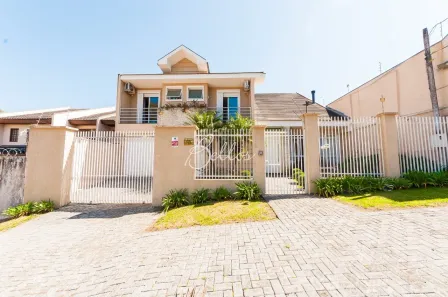 Casa com 4 Quartos para alugar, 316m² no Jardim Social, Curitiba