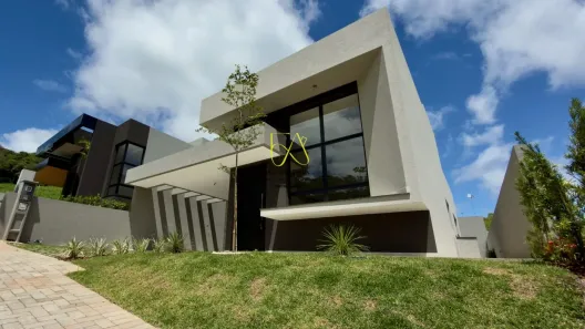 Casa de Condomínio com 3 Quartos à venda, 152m² no Laranja Azeda, Atibaia
