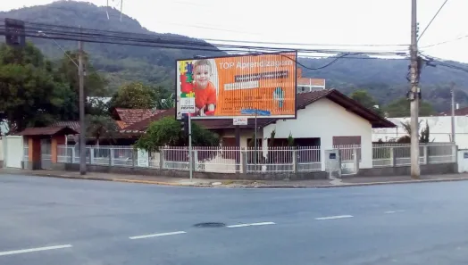 Casa com 4 Quartos para alugar, 436m² no Vila Baependi, Jaraguá do Sul