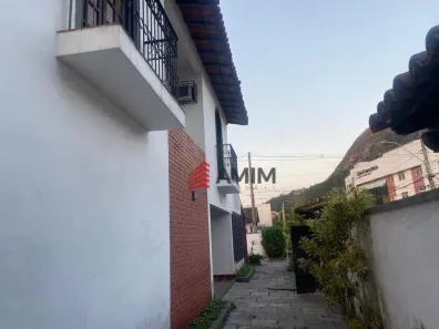 Casa de Condomínio com 4 Quartos à venda, 245m² no São Francisco, Niterói