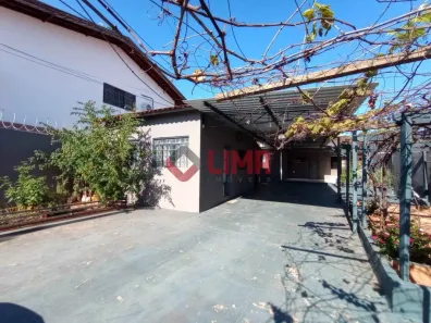Casa com 3 Quartos para alugar, 160m² no Jardim América, Bauru