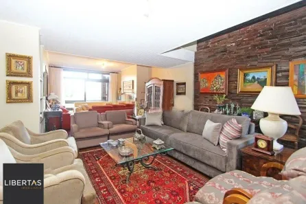 Casa com 4 Quartos à venda, 191m² no Três Figueiras, Porto Alegre