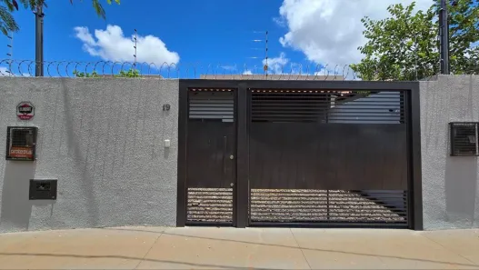 Casa com 1 Quarto à venda, 67m² no Lagoa Dourada, Campo Grande