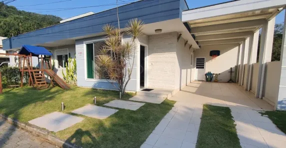 Casa com 4 Quartos à venda, 400m² no Ponta das Canas, Florianópolis