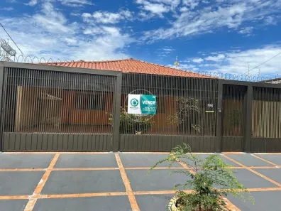 Casa com 3 Quartos à venda, 100m² no Tiradentes, Campo Grande
