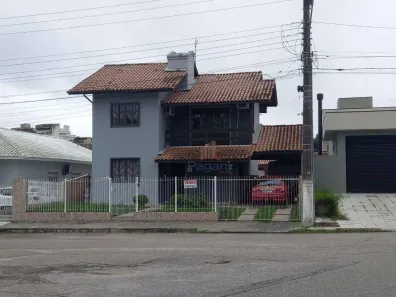 Casa com 3 Quartos à venda, 190m² no Pedra Branca, Palhoça