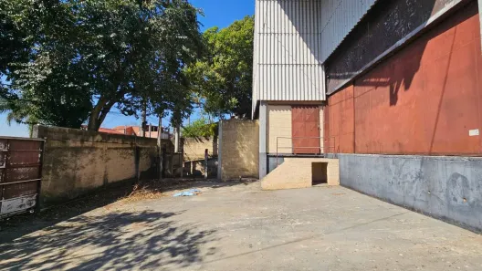 Sala Comercial para alugar, 650m² no Vila Rica, São José dos Campos