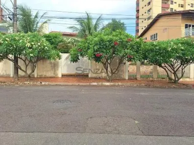 Sobrado com 3 Quartos à venda, 292m² no Monte Castelo, Campo Grande