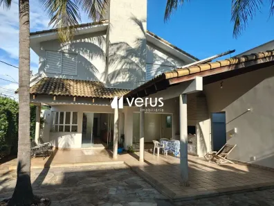 Casa com 4 Quartos à venda, 305m² no Jardim Karaíba, Uberlândia