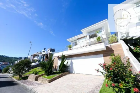 Casa de Condomínio com 3 Quartos à venda, 417m² no João Paulo, Florianópolis