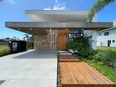 Casa com 3 Quartos à venda, 218m² no Torres, Torres
