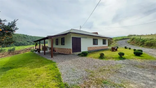 Fazenda/Sítio com 3 Quartos à venda, 900m² no Eugênio Schneider, Rio do Sul