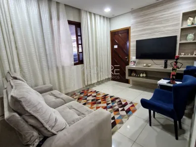 Casa com 3 Quartos à venda, 200m² no Petrópolis, Betim