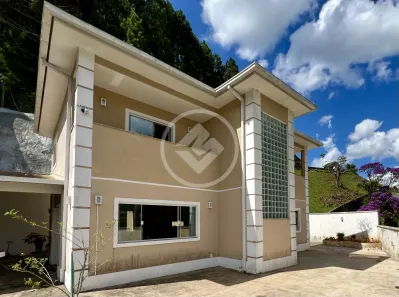 Casa com 4 Quartos à venda, 204m² no Jardim Europa, Teresópolis