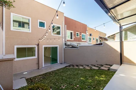 Sobrado com 3 Quartos à venda, 131m² no Cajuru, Curitiba