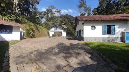 Fazenda/Sítio com 4 Quartos à venda, 376m² no Granja Guarani, Teresópolis